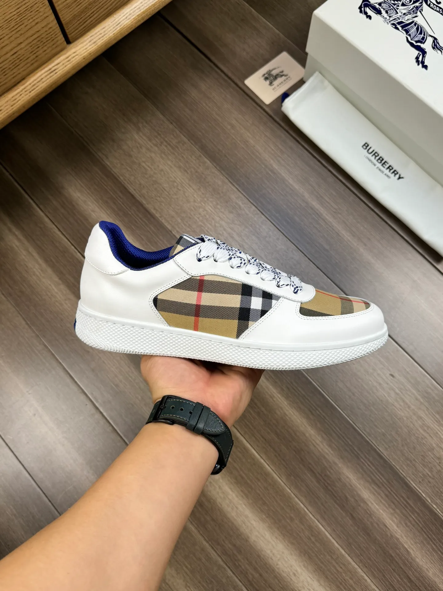 p380💰Men's shoes [BURBERRY] Burberry - High-end quality original order 🔍🔍🔍 - Upper: imported 🔝 Napa calfskin, brand totem cloth, tongue brand cloth label - Lining: canvas lining, - Outsole: rubber; two-color molded outsole - Ultra-high quality control·Fine workmanship: highlighted (high-end·luxury·grade) -Size : 38-44 (45 for men, can be customized)